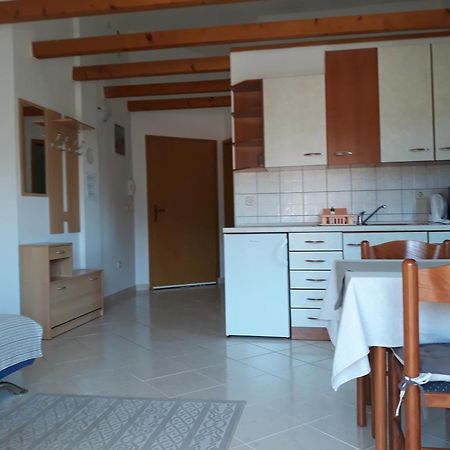 Apartments Denis Башка Экстерьер фото