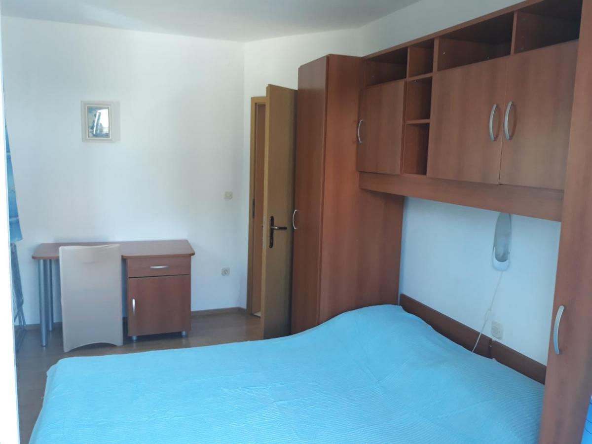 Apartments Denis Башка Экстерьер фото